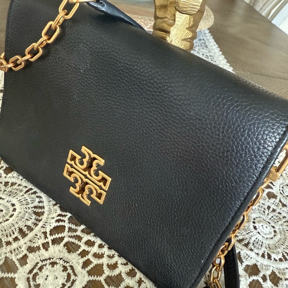 Tory Burch Black Crossbody Bag with Gold Logo - Picture 6 of 16